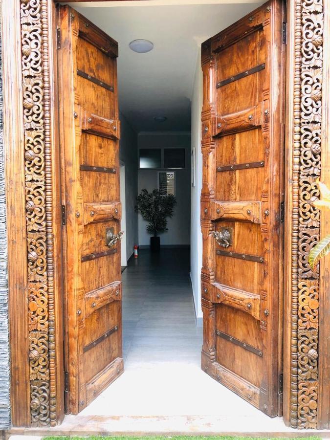 Shanti Haveli Beachfront Apartments Flic-en-Flacq エクステリア 写真