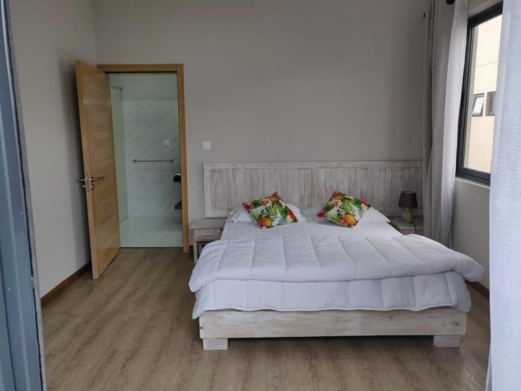 Shanti Haveli Beachfront Apartments Flic-en-Flacq エクステリア 写真