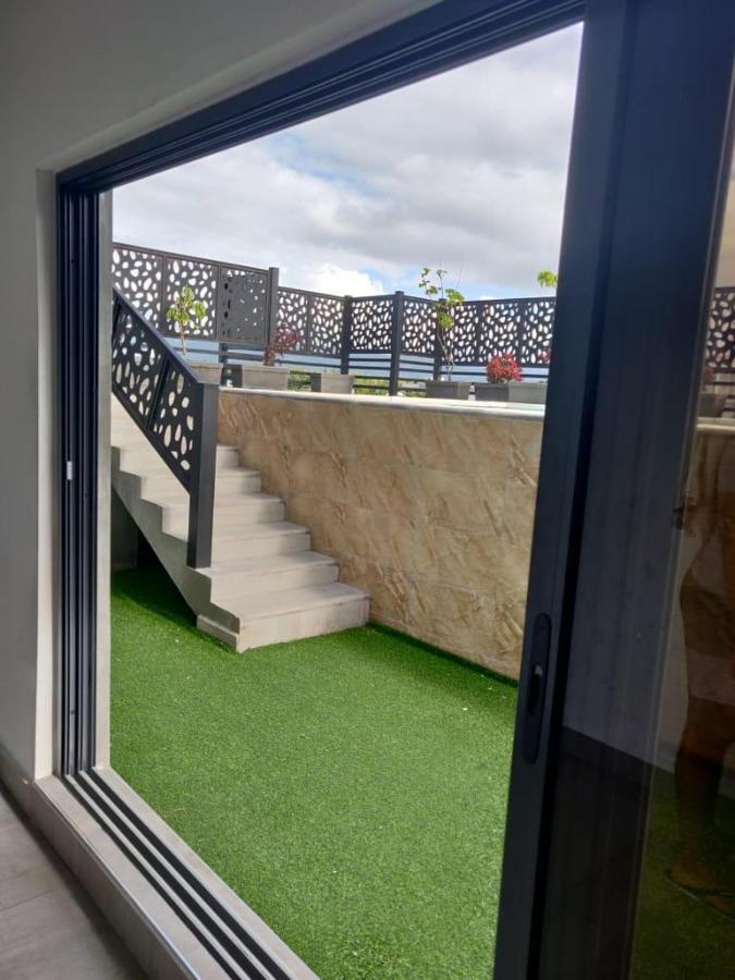 Shanti Haveli Beachfront Apartments Flic-en-Flacq エクステリア 写真