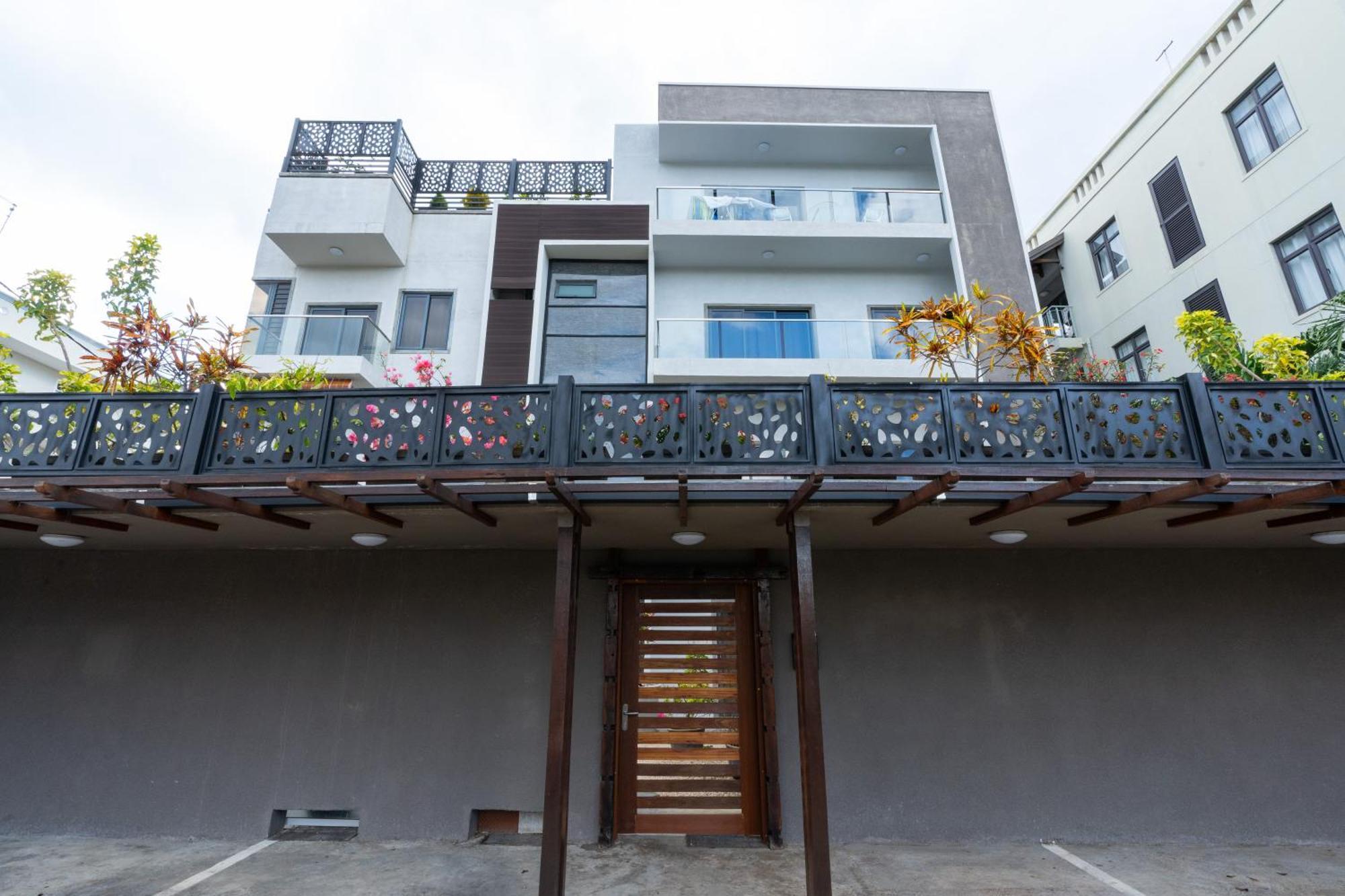 Shanti Haveli Beachfront Apartments Flic-en-Flacq エクステリア 写真