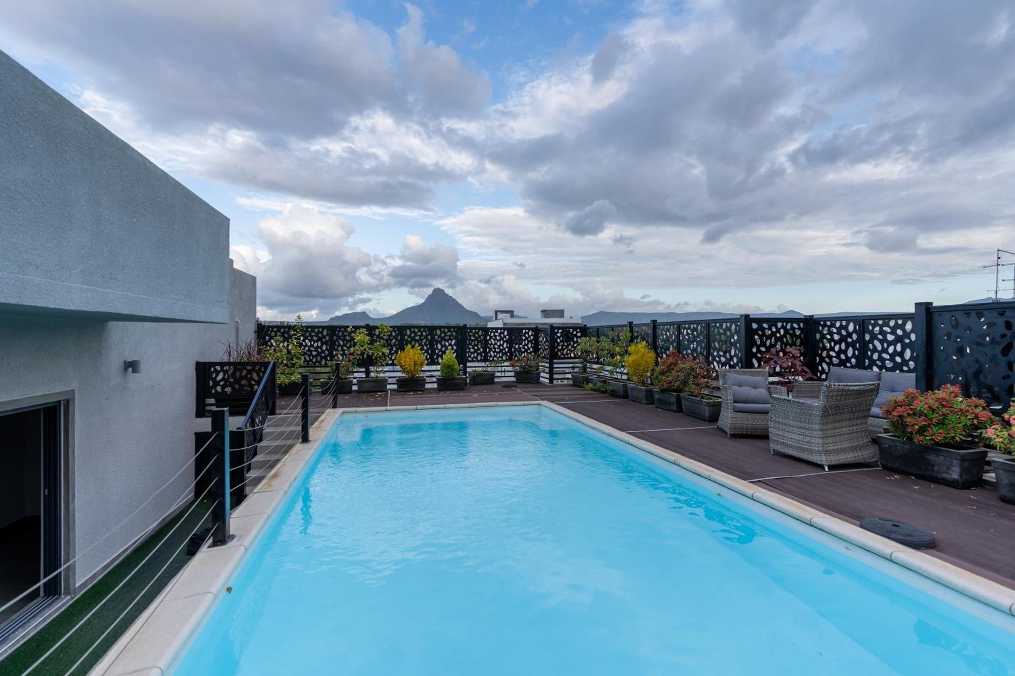 Shanti Haveli Beachfront Apartments Flic-en-Flacq エクステリア 写真